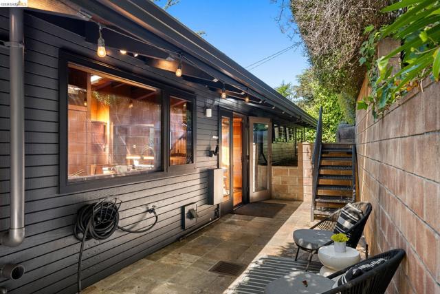 Image 37 of 52 For 85 El Camino Real