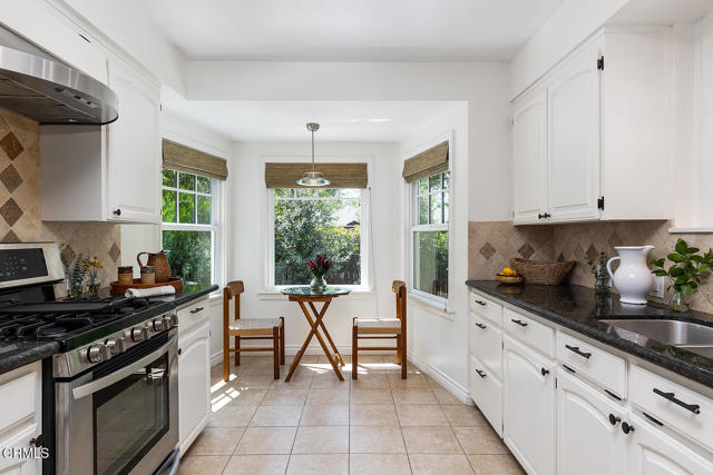 Detail Gallery Image 14 of 36 For 545 N Sunnyslope Ave, Pasadena,  CA 91107 - 3 Beds | 2/1 Baths