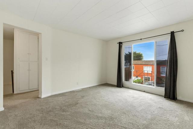 662 Colby Street, San Francisco CA: https://media.crmls.org/mediaz/5bcdd2a3-93de-40d3-addd-1401389c63a3.jpg