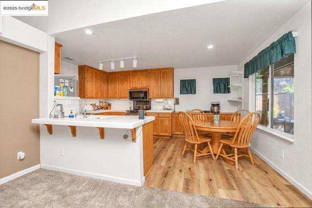 5125 Monitor Pass Way, Antioch CA: https://media.crmls.org/mediaz/5bd06f64-0587-457a-b7ef-596770d7a013.jpg