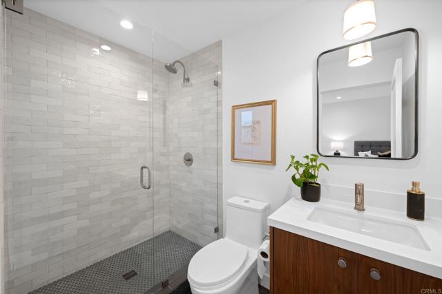 Detail Gallery Image 30 of 36 For 2172 Glasgow Ave, Cardiff By The Sea,  CA 92007 - 3 Beds | 3/1 Baths