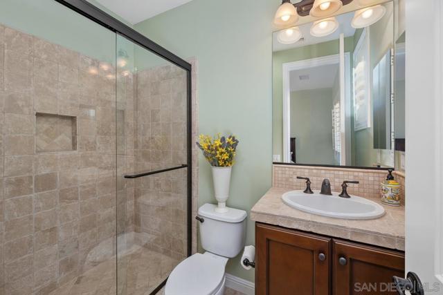 15674 Via Santa Pradera, San Diego CA: https://media.crmls.org/mediaz/5bd37fd7-0875-4a58-bf5b-80ed649b1039.jpg