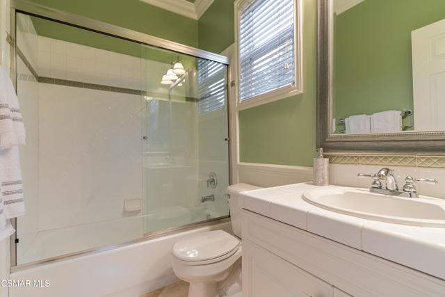 551 Rustic Hills Drive, Simi Valley CA: https://media.crmls.org/mediaz/5bd442e7-f166-4a6f-86ec-a862a68fc71b.jpg