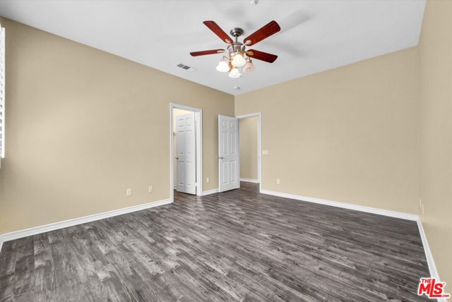 5611 Scharf Avenue, Fontana CA: https://media.crmls.org/mediaz/5bd4b6d8-12ed-4829-81f9-c3c85505dd3e.jpg