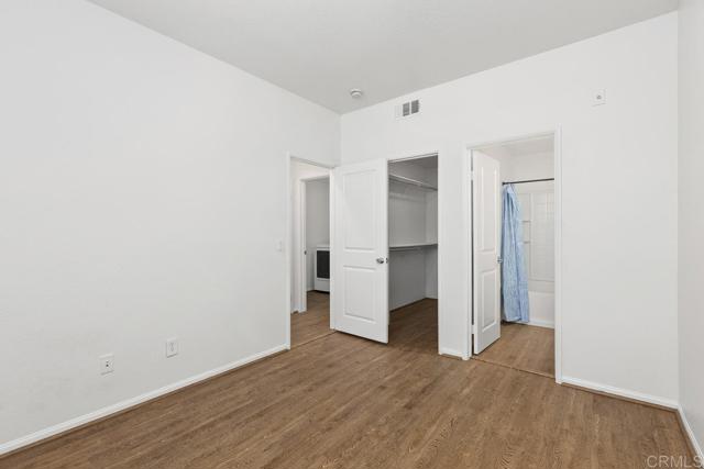 1837 Olive Green Street, Chula Vista CA: https://media.crmls.org/mediaz/5bd6c324-8966-4132-aef9-42f2f2a68aa0.jpg
