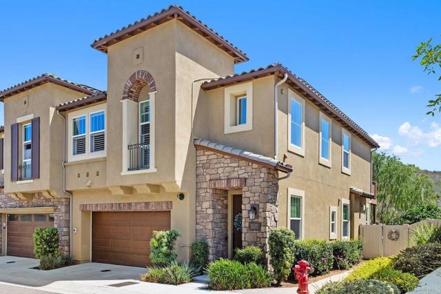 3125 Salina Rd, Carlsbad CA: https://media.crmls.org/mediaz/5bd6e6fd-df0c-4a5b-98b3-1d54e66c0504.jpg