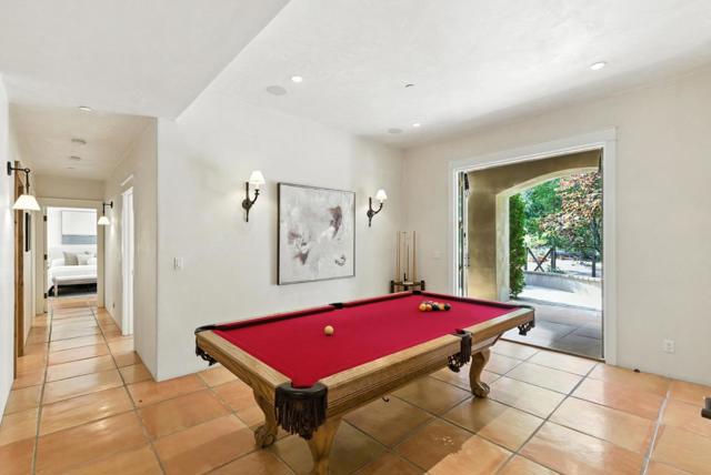 45 Sneckner Court, Menlo Park CA: https://media.crmls.org/mediaz/5bd6effd-63c1-48c8-9ff2-38ff7704361a.jpg