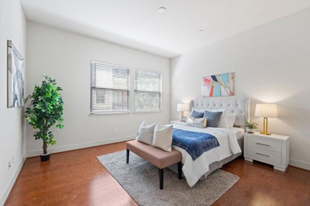1207 66th Street, Oakland CA: https://media.crmls.org/mediaz/5bd72583-9a07-41c0-8697-ab0145743200.jpg
