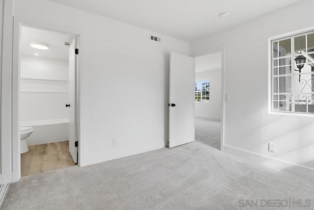 742 Eastshore Ter, Chula Vista CA: https://media.crmls.org/mediaz/5bd7fb9e-4293-4993-aee1-24da3e8f4d87.jpg