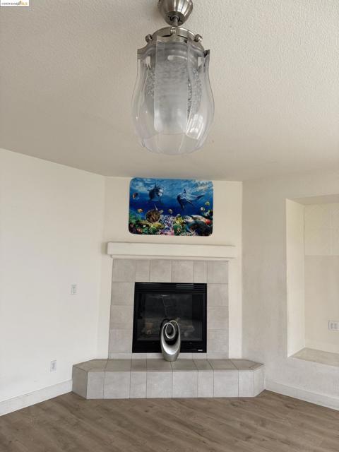 Image 6 of 52 For 6237 Ravenna Way