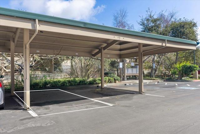 241 Quail Run Court, Monterey CA: https://media.crmls.org/mediaz/5bd8839c-3792-4434-84f7-3dad33f4b8c3.jpg