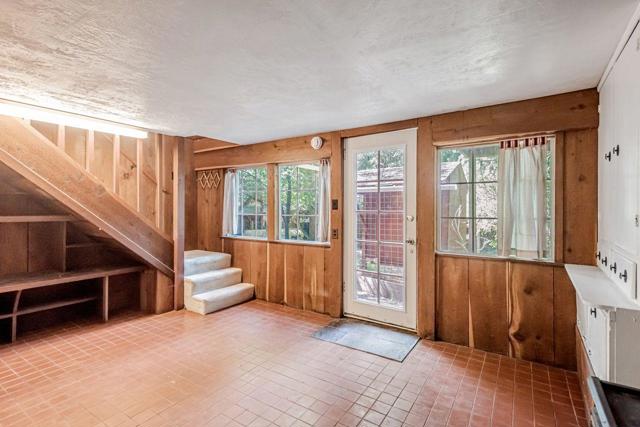 0 Big Tree Way, Woodside CA: https://media.crmls.org/mediaz/5bd98811-7150-40ba-b5ac-efff2f29041d.jpg