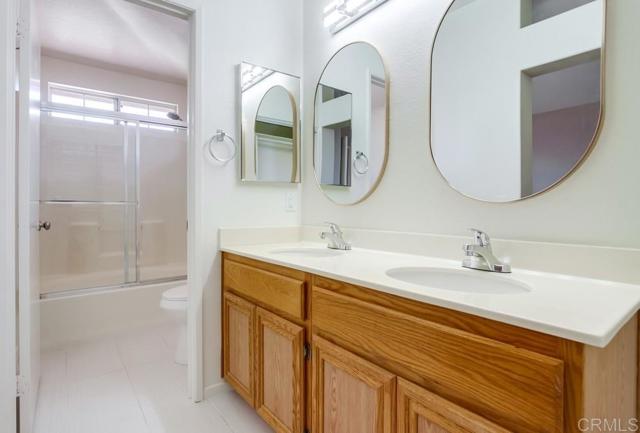 4620 Los Alamos Way, Oceanside CA: https://media.crmls.org/mediaz/5bda2ade-d20f-470e-9a3e-3f1dcf53a3f1.jpg
