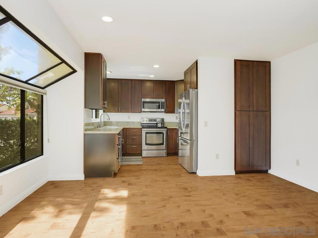 7301 Calle De Fuentes - photo 11