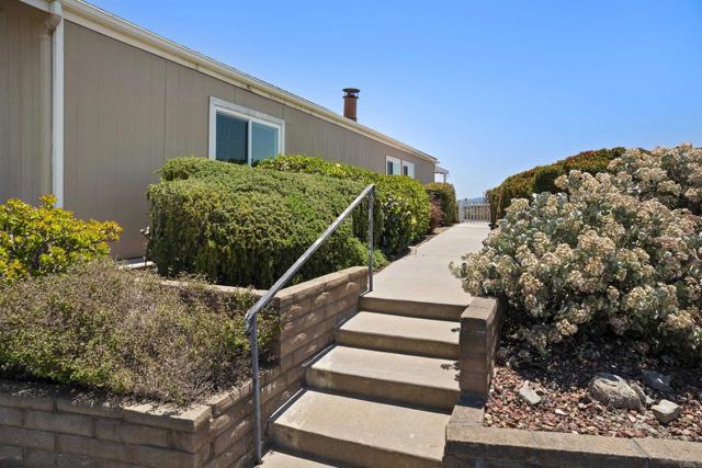 Detail Gallery Image 3 of 56 For 909 Richland Rd #115,  San Marcos,  CA 92069 - 3 Beds | 2 Baths