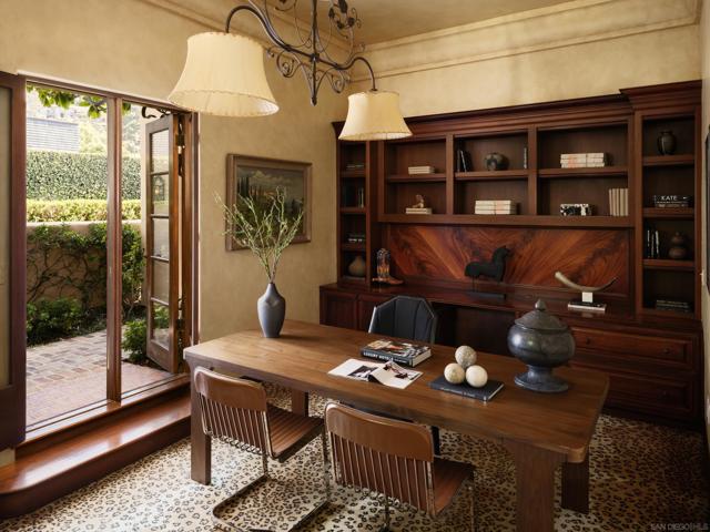 7757 Whitefield Pl, La Jolla CA: https://media.crmls.org/mediaz/5bdbbdbe-3ace-4a78-a3b0-84a128e2bcd1.jpg