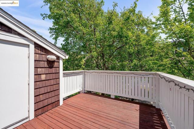 92 Marina Lakes DR, Richmond CA: https://media.crmls.org/mediaz/5bdbfe98-0082-45d6-8312-eb455113b8d7.jpg