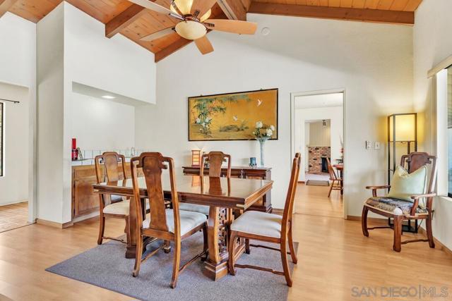3176 Via Viejas, Alpine CA: https://media.crmls.org/mediaz/5bdc42f7-62c5-4e82-a29d-e273f7b635d6.jpg