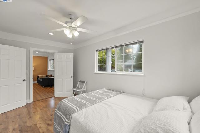 Image 30 of 45 For 3932 Gardenia Pl