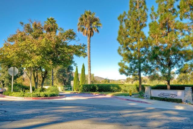 11840 Caminito Ronaldo, San Diego CA: https://media.crmls.org/mediaz/5bdc6f1f-00f9-440c-ad36-ab73d7e2fbe6.jpg