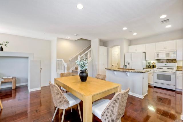 1440 Clearview Way, San Marcos CA: https://media.crmls.org/mediaz/5bdc95bc-9216-425f-882d-e75ac06af7cf.jpg