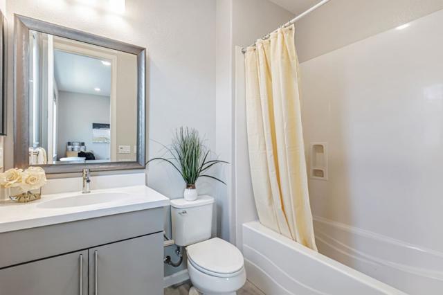 1290 Milkweed Street, Milpitas CA: https://media.crmls.org/mediaz/5bdcd4ac-3f95-48db-ab00-db7b998d0a2b.jpg