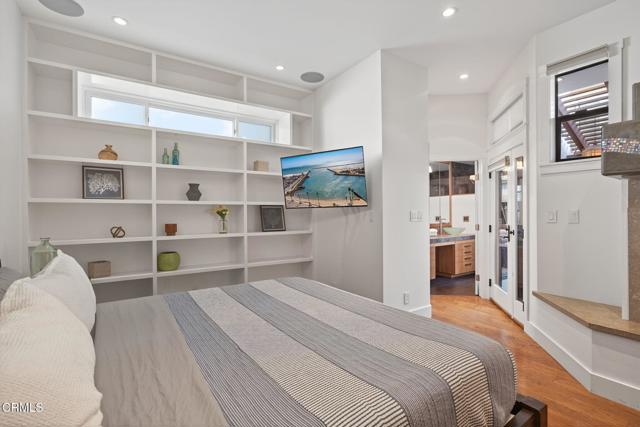 Detail Gallery Image 31 of 57 For 2916 Lakeshore Ct, Oxnard,  CA 93035 - 4 Beds | 3 Baths