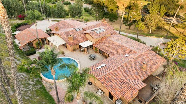 Image 72 of 75 For 1951 Cloverdale Rd