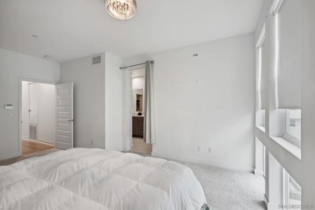2942 Franklin, San Diego CA: https://media.crmls.org/mediaz/5bdf688b-4efc-4e06-b5cf-10d226fb0f14.jpg