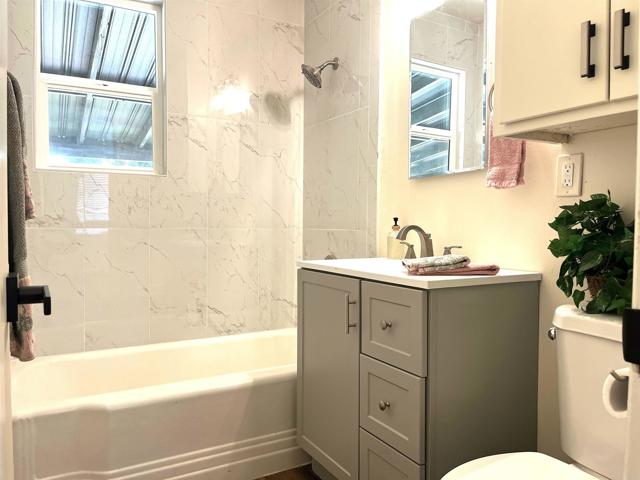 424 N Lazard Street photo 8