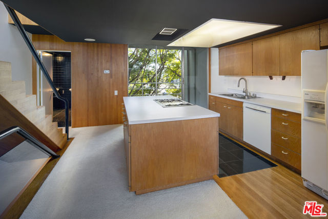 11699 Brookhaven Avenue, Los Angeles CA: https://media.crmls.org/mediaz/5be25862-3301-45a8-aebe-d01f8e5f8b23.jpg