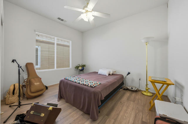 78584 Glastonbury Way, Palm Desert CA: https://media.crmls.org/mediaz/5be38a93-6962-4150-9adf-0e31f63cb6be.jpg