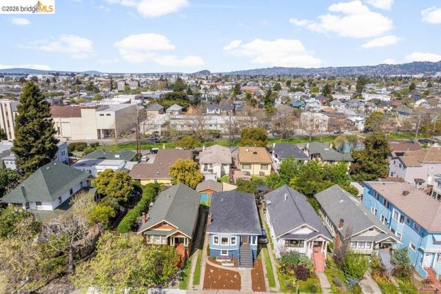 Image 50 of 52 For 1072 57th St