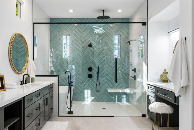 Image 22 of 35 For 307 Loch Lomond Road