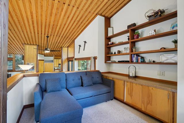 55491 Howland, Idyllwild CA: https://media.crmls.org/mediaz/5be499f3-0bf3-4df6-8825-349b52d3d17f.jpg