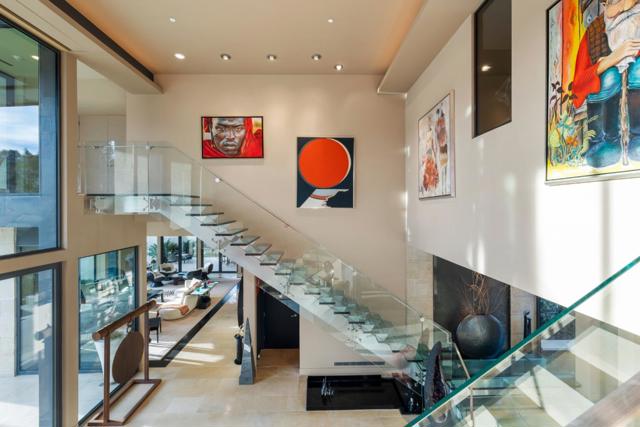 27673 Lupine Road, Los Altos Hills CA: https://media.crmls.org/mediaz/5be4a744-957a-464f-bb8a-4d812b2d07a8.jpg