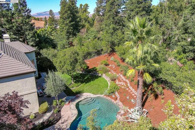 Image 45 of 48 For 952 Gray Fox Cir