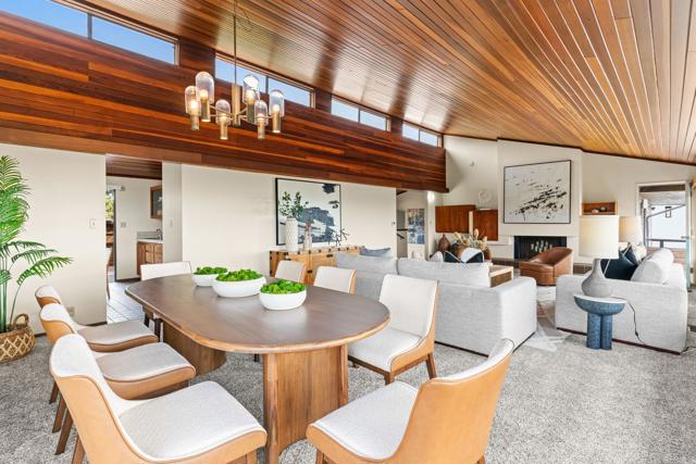 6960 Via Estrada, La Jolla CA: https://media.crmls.org/mediaz/5be500a6-ae08-4b27-b12f-feff43a9ebf9.jpg