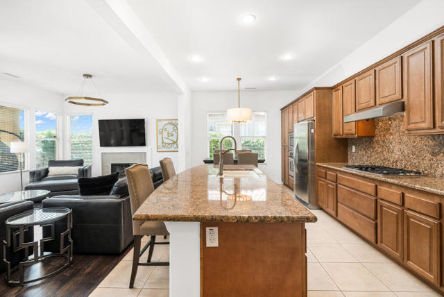 Image 19 of 32 For 105 Shoreline Drive
