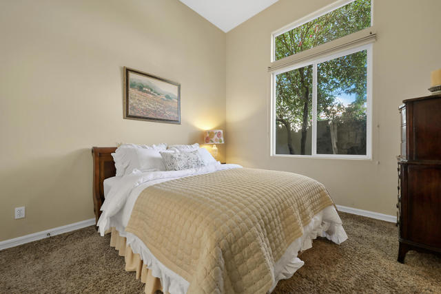 79640 Citrus, La Quinta CA: https://media.crmls.org/mediaz/5be54b64-a466-42b0-87ea-0b8ea4224f92.jpg