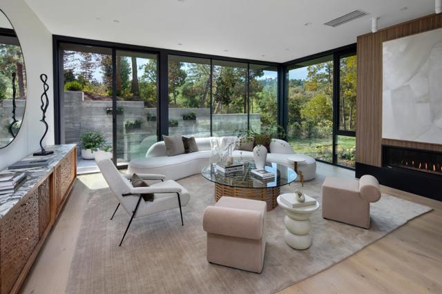 235 Harcross Road, Woodside CA: https://media.crmls.org/mediaz/5be56381-19ba-4e79-b318-4a0b354fa675.jpg