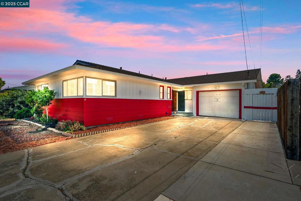 194 Redondo Dr