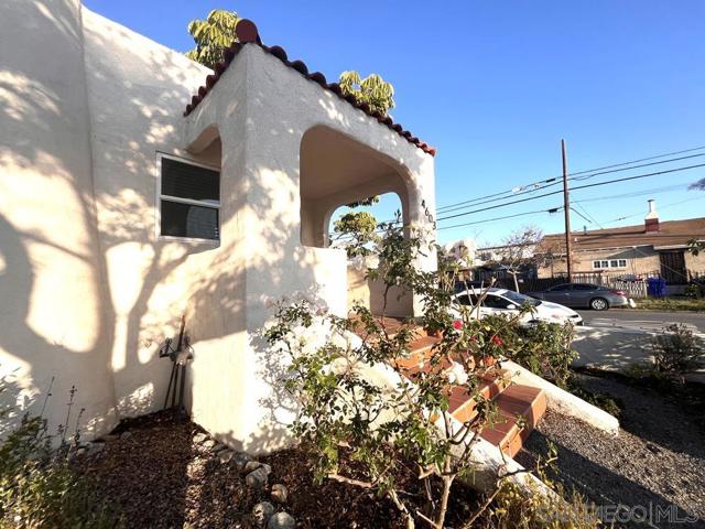 4603 35th St, San Diego CA: https://media.crmls.org/mediaz/5be598d5-55fe-4c4d-8b91-a85dfa341a3f.jpg