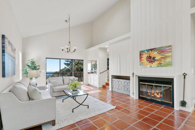 925 Skyward Drive, Aptos CA: https://media.crmls.org/mediaz/5be61d94-1956-434f-8bc1-461d5f2c883d.jpg