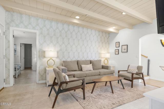 2036 Pierpont Boulevard, Ventura CA: https://media.crmls.org/mediaz/5be75e33-4e47-4c09-b319-63c2fc687438.jpg