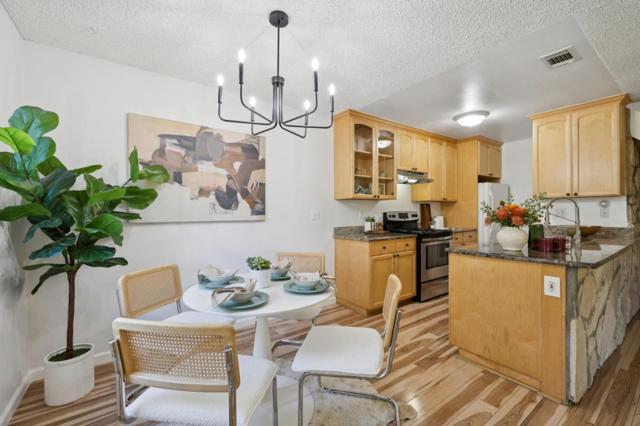 390 N 1st Street, Campbell CA: https://media.crmls.org/mediaz/5be8080d-5ad3-4773-a3b2-d19caed3fbba.jpg