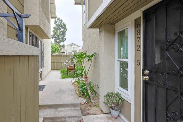 6872 Quebec Court, San Diego CA: https://media.crmls.org/mediaz/5be84e1e-bd40-41fa-b367-f14ee50a109b.jpg
