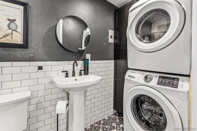 4081 Meade Ave, San Diego CA: https://media.crmls.org/mediaz/5be85885-2df6-4a6f-b17c-15f24cb858f8.jpg