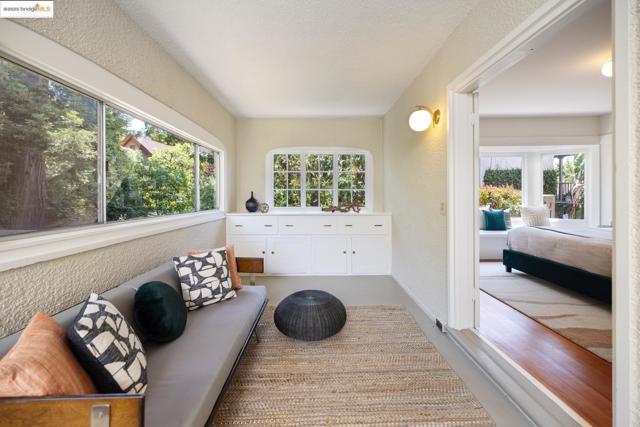971 Santa Barbara Rd, Berkeley CA: https://media.crmls.org/mediaz/5be88cc4-7417-4a46-aab2-3f7a39fd1065.jpg