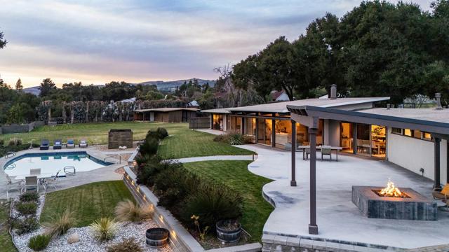 332 W Carmel Valley Road, Carmel Valley CA: https://media.crmls.org/mediaz/5be8ba46-adf3-4038-a731-bb7e93fb1e08.jpg